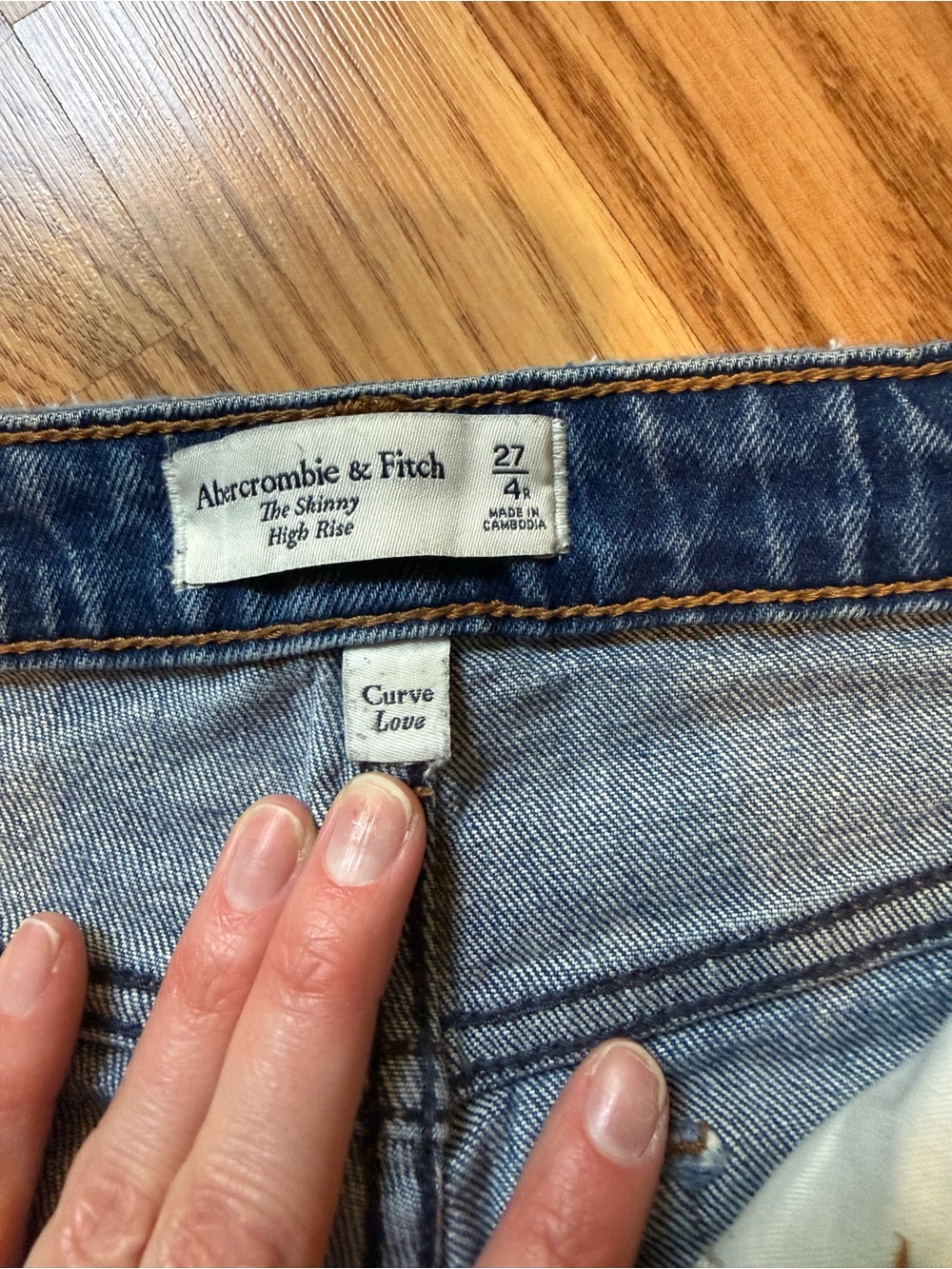 EUC Abercrombie & Fitch Curve Love The Skinny High Rise Jeans